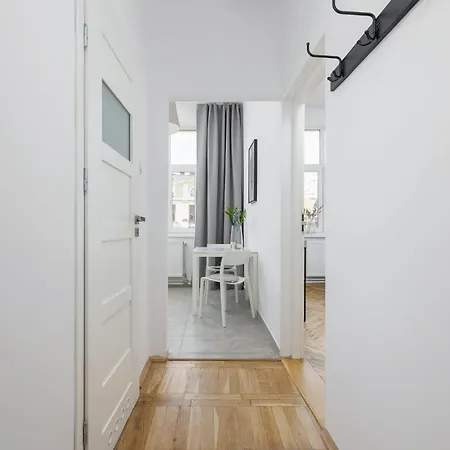 1-Bedroom Apartment - Dluga 65 Street Краків Екстер'єр фото