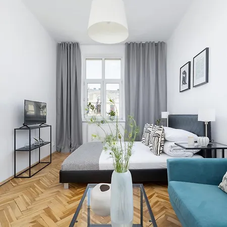 1-Bedroom Apartment - Dluga 65 Street Краків Екстер'єр фото